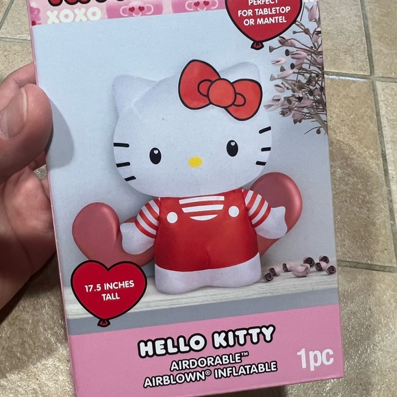 Hello Kitty Valentines Holiday Inflatable 17.5 inches - Picture 4 of 5